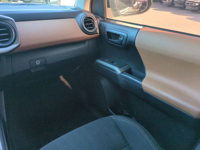 2016 Toyota Tacoma SR5