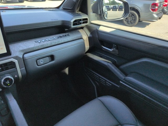 2025 Toyota Tacoma 4WD Limited Hybrid