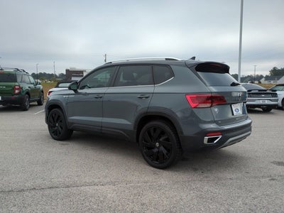 2024 Volkswagen Taos SE