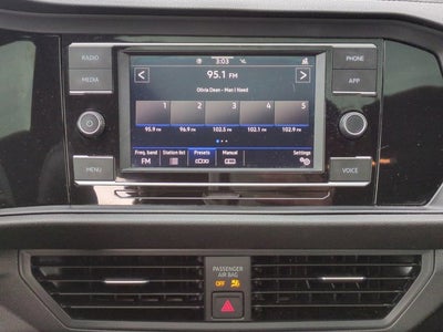 2021 Volkswagen Jetta R-Line