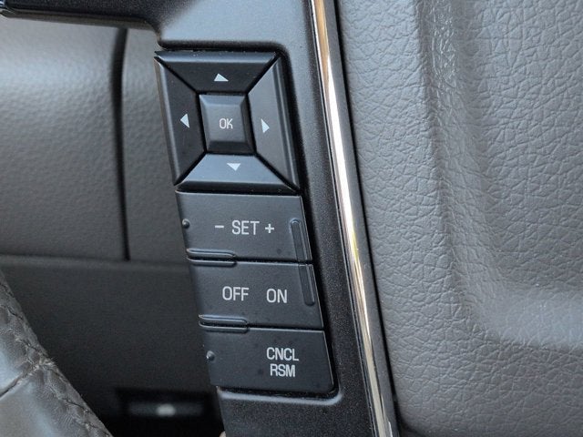 2017 Lincoln Navigator Select