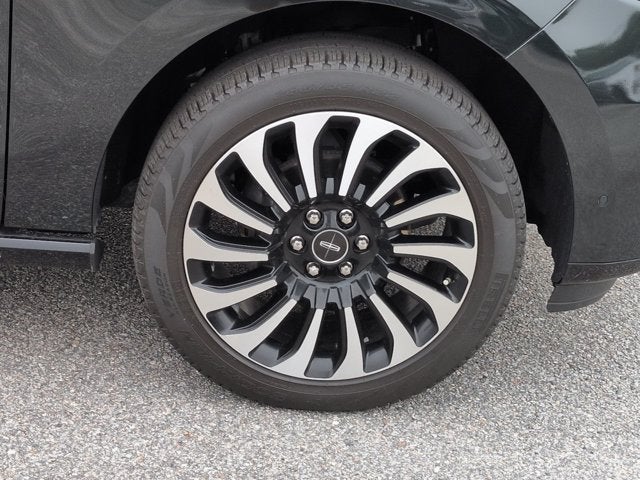 2022 Lincoln Navigator Black Label