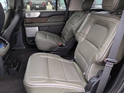 2022 Lincoln Navigator Black Label