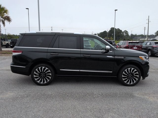 2022 Lincoln Navigator Black Label