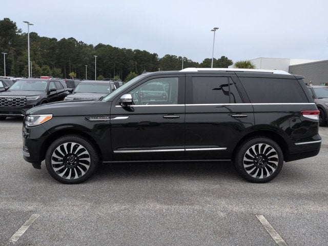 2022 Lincoln Navigator Black Label
