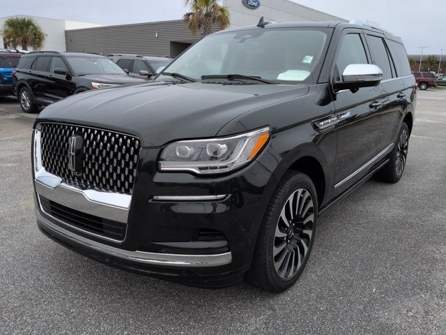 2022 Lincoln Navigator Black Label