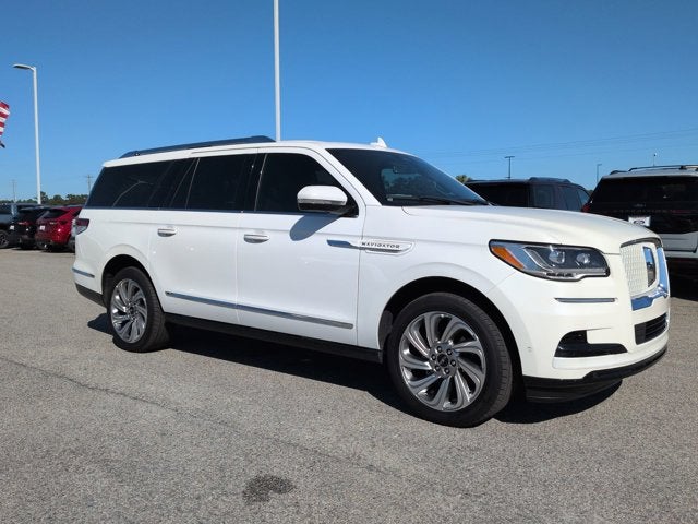 2023 Lincoln Navigator L Reserve