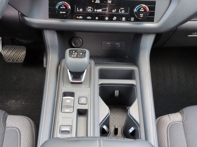 2025 Nissan Pathfinder S
