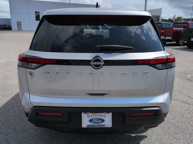 2025 Nissan Pathfinder S