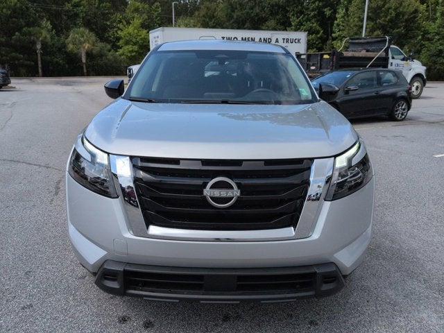 2025 Nissan Pathfinder S