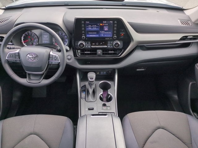 2022 Toyota Highlander LE
