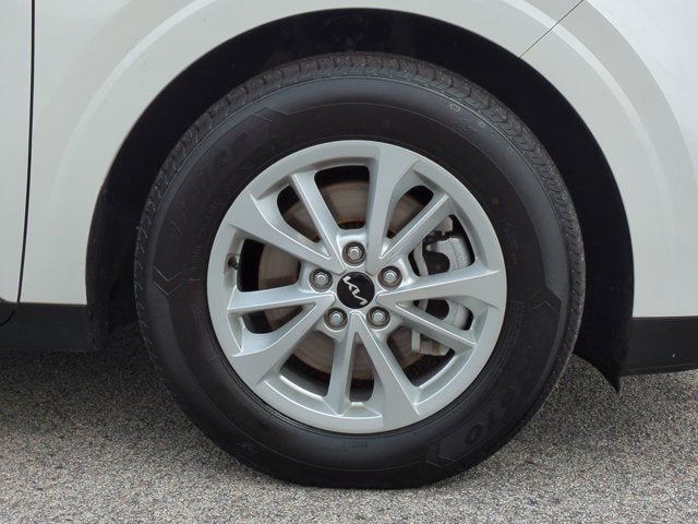 2023 Kia Carnival LX