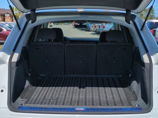 2023 Audi Q7 Premium Plus