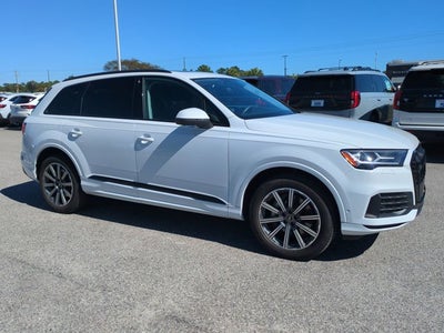 2023 Audi Q7 Premium Plus
