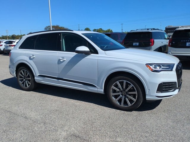 2023 Audi Q7 Premium Plus