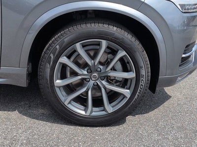 2019 Volvo XC90 Momentum
