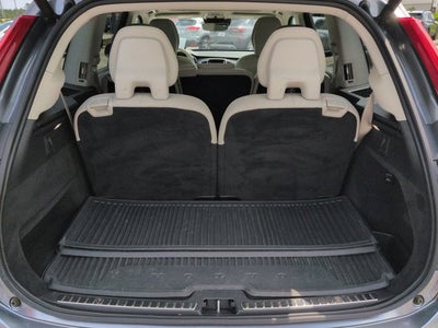 2019 Volvo XC90 Momentum