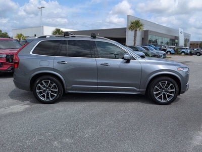 2019 Volvo XC90 Momentum